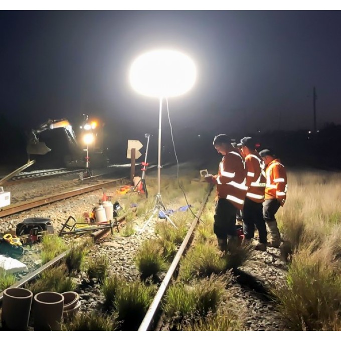 Turn de lumina pentru santiere 800W - 110.000 lumeni – 3,4 m inaltime